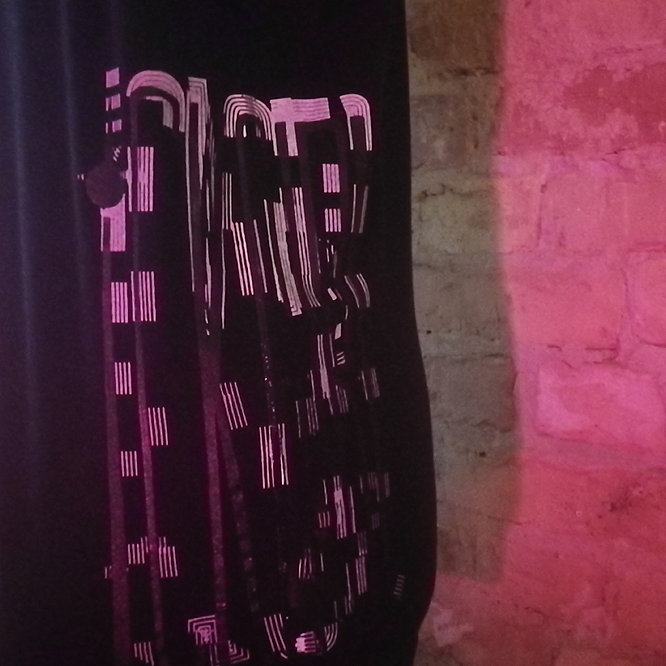 ICKGIRL Rolled-Sleeve-Tunic T-Shirt Sideprint Artwork BLACK Color sw Size S