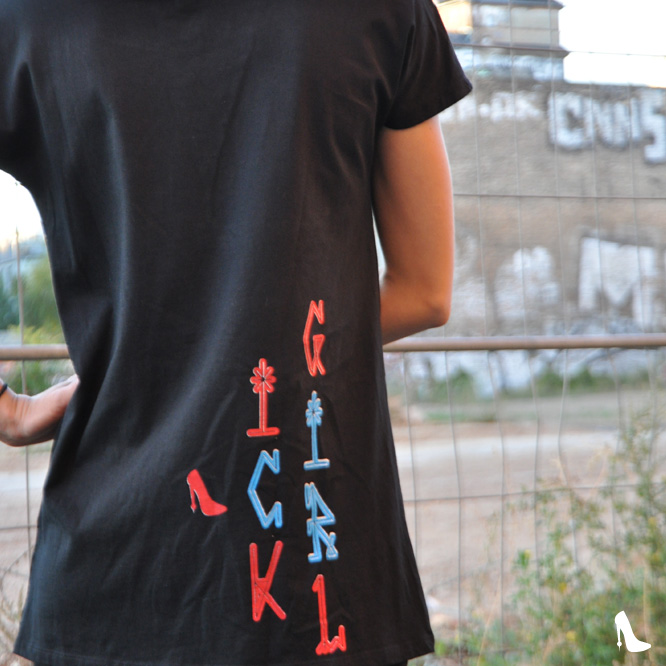 ICKGIRL-ClassicT-Pichacao Backprint-right c-m-w Color-Black Size-S weiter Kragen