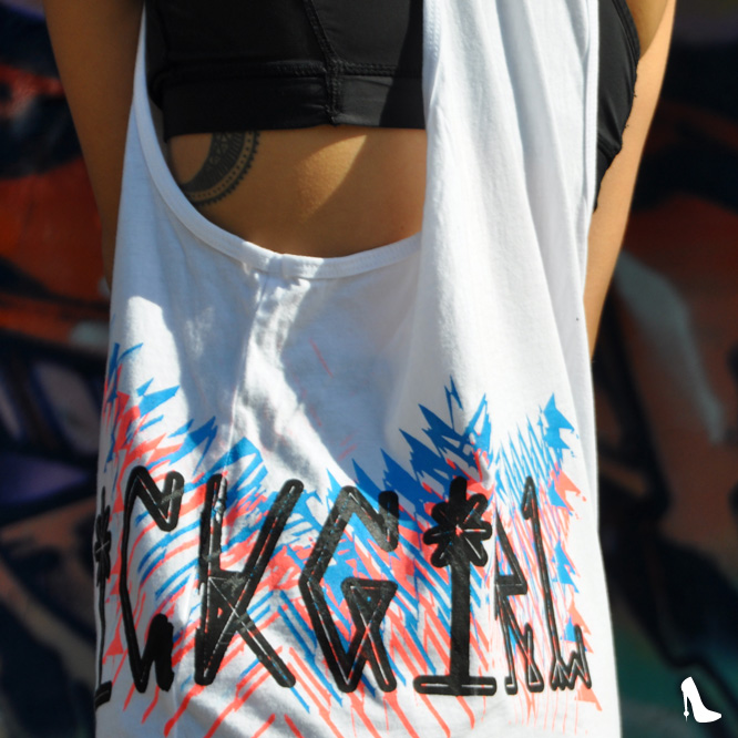 ICKGIRL-Loose-Tank-Pichacao-Sideprint-left-c-m-b-w-Size-S